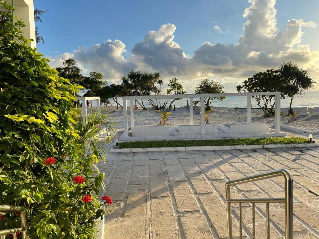 Jambo Beach Hotel Paje Exterior foto