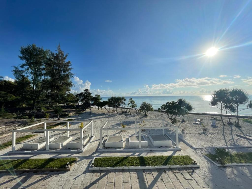 Jambo Beach Hotel Paje Exterior foto